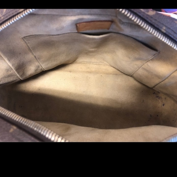 Louis Vuitton Manhattan PM Brown Leather Handbag Tote - Picture 5 of 15